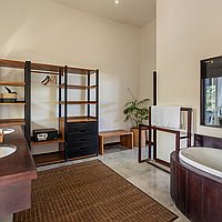 Beachfront villa retreat in Seseh for sale. Villas in Bali for Sale: Вилла в Чангу, Бали за 3515 тыс. USD. Freehold. Предварительный просмотр фото #16
