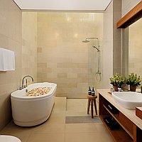 Canggu’s Finest Location: Grandeur 9-Bedroom Villa – Investment Opportunity. Villas in Bali for Sale: Villa in Canggu, Bali for 1791 Thousands USD. Leasehold. Preview photo #10