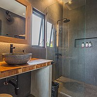Best position two bedroom Berawa villa for lease. Villas in Bali for Sale: Вилла в Чангу, Бали за 270 тыс. USD. Leasehold. Предварительный просмотр фото #10