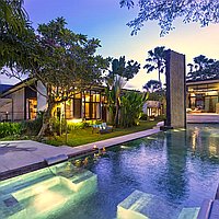 Luxurious Freehold 5 bedroom Villa In Canggu for Sale. Villas in Bali for Sale: Вилла в Чангу, Бали за 2392 тыс. USD. Freehold. Предварительный просмотр фото #1