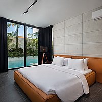  Luxury living just 900m from Berawa beach. Villas in Bali for Sale: Villa in Canggu, Bali for 1037 Thousands USD. Leasehold. Preview photo #6