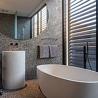  Luxury living just 900m from Berawa beach. Villas in Bali for Sale: Villa in Canggu, Bali for 1037 Thousands USD. Leasehold. Preview photo #14