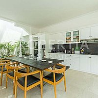 Beautiful Modern Family Villa In Berawa. Villas in Bali for Sale: Villa in Canggu, Bali for 951 Thousands USD. Freehold. Preview photo #1