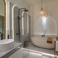 Stylish Mediterranean villa in prime Batu Bolong location. Villas in Bali for Sale: Вилла в Чангу, Бали за 233 тыс. USD. Leasehold. Предварительный просмотр фото #10