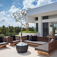 Tropical sanctuary with amazing rice field view in Tumbak Bayuh. Villas in Bali for Sale: Вилла в Чангу, Бали за 1797 тыс. USD. Leasehold. Предварительный просмотр фото #12