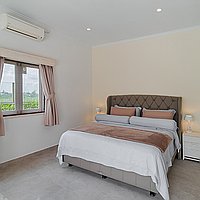 Idyllic Traditional Three-Bedroom Villa with Rice Field Views in Padang Tawang, Canggu. Villas in Bali for Sale: Villa in Canggu, Bali for 395 Thousands USD. Leasehold. Preview photo #11