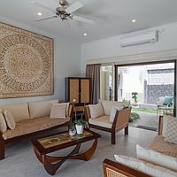 Idyllic Traditional Three-Bedroom Villa with Rice Field Views in Padang Tawang, Canggu. Villas in Bali for Sale: Villa in Canggu, Bali for 395 Thousands USD. Leasehold. Preview photo #4