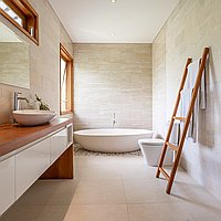 Breathtaking 5-bedroom modern villa only 250 meters from Pererenan beach. Villas in Bali for Sale: Villa in Canggu, Bali for 23.0 Billion IDR. Leasehold. Preview photo #10
