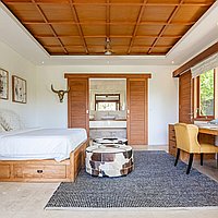 Breathtaking 5-bedroom modern villa only 250 meters from Pererenan beach. Villas in Bali for Sale: Villa in Canggu, Bali for 23.0 Billion IDR. Leasehold. Preview photo #7