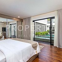 Modern Tropical Family Home In Berawa. Villas in Bali for Sale: Villa in Canggu, Bali for 889 Thousands USD. Freehold. Preview photo #9