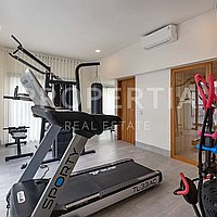 Modern Tropical Family Home In Berawa. Villas in Bali for Sale: Villa in Canggu, Bali for 889 Thousands USD. Freehold. Preview photo #16