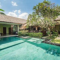 Expansive three bedroom villa in central Berawa for lease. Villas in Bali for Sale: Вилла в Чангу, Бали за 571 тыс. USD. Leasehold. Предварительный просмотр фото #1