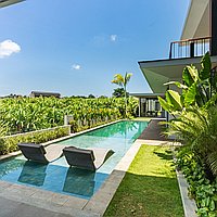 Stunning 4-bedroom villa in Tumbak Bayuh with pandan field views. Villas in Bali for Sale: Villa in Canggu, Bali for 666 Thousands USD. Leasehold. Preview photo #7