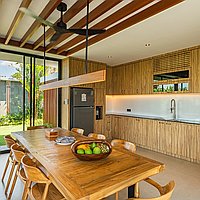 Stunning 4-bedroom villa in Tumbak Bayuh with pandan field views. Villas in Bali for Sale: Villa in Canggu, Bali for 666 Thousands USD. Leasehold. Preview photo #5