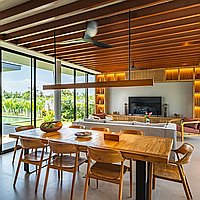 Stunning 4-bedroom villa in Tumbak Bayuh with pandan field views. Villas in Bali for Sale: Villa in Canggu, Bali for 666 Thousands USD. Leasehold. Preview photo #4