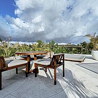 Luxurious villa steps from Lima beach in Pererenan. Villas in Bali for Sale: Вилла в Чангу, Бали за 1770 тыс. USD. Leasehold. Предварительный просмотр фото #16