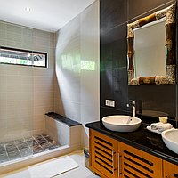 Captivating Two-Bedroom Freehold Villa with Authentic Balinese Architecture in Pererenan’s Thriving Locale. Villas in Bali for Sale: Вилла в Чангу, Бали за 399 тыс. USD. Freehold. Предварительный просмотр фото #11