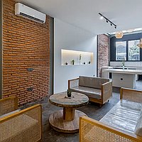 Modern Two-Bedroom Industrial Style Villa with Stunning Rooftop Design in Tumbak Bayuh. Villas in Bali for Sale: Вилла в Чангу, Бали за 117 тыс. USD. Leasehold. Предварительный просмотр фото #1