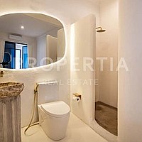 Spacious 4-Bedroom In Prime Berawa. Villas in Bali for Sale: Vila di Berawa (Canggu), Bali untuk 340 Ribuan USD. Leasehold. Pratinjau foto #5