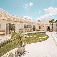 Modern Tropical Oasis In Canggu. Villas in Bali for Sale: Villa in Canggu, Bali for 804 Thousands USD. Leasehold. Preview photo #13