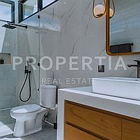 Modern Tropical Villa Near Pererenan Beach. Villas in Bali for Sale: Villa in Pererenan (Canggu), Bali for 491 Thousands USD. Leasehold. Preview photo #17