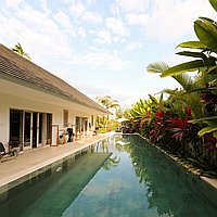 Refined tropical living in a peaceful Berawa location. Villas in Bali for Sale: Vila di Canggu, Bali untuk 466 Ribuan USD. Leasehold. Pratinjau foto #1