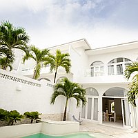 Three bedroom coastal retreat in Seseh for lease. Villas in Bali for Sale: Вилла в Чангу, Бали за 552 тыс. USD. Leasehold. Предварительный просмотр фото #1