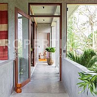 Stunning Industrial Minimalist Villa In Pererenan. Villas in Bali for Sale: Villa in Pererenan (Canggu), Bali for 19.7 Billion VND. Leasehold. Preview photo #6