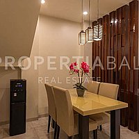 Modern Townhouse In The The Heart Of Canggu. Villas in Bali for Sale: Vila di Canggu, Bali untuk 297 Ribuan USD. Freehold. Pratinjau foto #1
