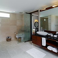 Impeccably presented Four-Bedrooms Freehold Villa with Ocean Vistas in Jimbaran. Villas in Bali for Sale: Villa in Jimbaran, Bali for 751 Thousands USD. Freehold. Preview photo #11