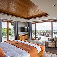Bali's most luxurious five bedroom villa near Jimbaran. Villas in Bali for Sale: Вилла в Джимбаран, Бали за 4294 тыс. USD. Freehold. Предварительный просмотр фото #11