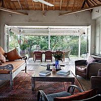 Traditional elegance 4-bedroom family home in Kerobokan. Villas in Bali for Sale: Вилла в Керобокан, Бали за 721 тыс. USD. Leasehold. Предварительный просмотр фото #2