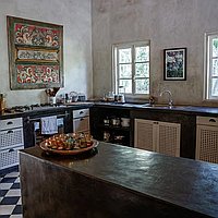 Traditional elegance 4-bedroom family home in Kerobokan. Villas in Bali for Sale: Вилла в Керобокан, Бали за 721 тыс. USD. Leasehold. Предварительный просмотр фото #5