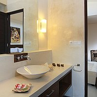 Stylish Four-Bedroom Villa in Highly Desirable Kerobokan. Villas in Bali for Sale: Вилла в Керобокан, Бали за 195 тыс. USD. Leasehold. Предварительный просмотр фото #8
