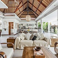 Beautiful Tropical Family Villa In Kerobokan. Villas in Bali for Sale: Villa in Kerobokan, Bali for 566 Thousands USD. Leasehold. Preview of photo #1