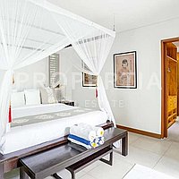 Beautiful Tropical Family Villa In Kerobokan. Villas in Bali for Sale: Villa in Kerobokan, Bali for 566 Thousands USD. Leasehold. Preview photo #4
