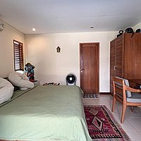 Modern Classic Three-Bedroom Villa in a Strategic Location of Kerobokan with Long Lease. Villas in Bali for Sale: Вилла в Керобокан, Бали за 295 тыс. USD. Leasehold. Предварительный просмотр фото #8