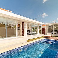 Stunning Modern Villa In Kerobokan. Villas in Bali for Sale: Villa in Kerobokan, Bali for 362 Thousands USD. Leasehold. Preview photo #18