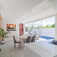 Stunning Modern Villa In Kerobokan. Villas in Bali for Sale: Villa in Kerobokan, Bali for 362 Thousands USD. Leasehold. Preview photo #1