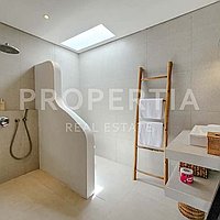 Contemporary Comfort In Kerobokan. Villas in Bali for Sale: Villa in Kerobokan, Bali for 248 Thousands USD. Leasehold. Preview photo #2