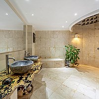 A timeless blend of traditional elegance and modern luxury in Kerobokan. Villas in Bali for Sale: Вилла в Керобокан, Бали за 1012 тыс. USD. Leasehold. Предварительный просмотр фото #13