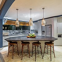 A timeless blend of traditional elegance and modern luxury in Kerobokan. Villas in Bali for Sale: Вилла в Керобокан, Бали за 1012 тыс. USD. Leasehold. Предварительный просмотр фото #7