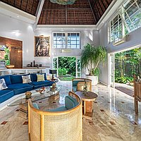 A timeless blend of traditional elegance and modern luxury in Kerobokan. Villas in Bali for Sale: Вилла в Керобокан, Бали за 1012 тыс. USD. Leasehold. Предварительный просмотр фото #6