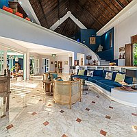 A timeless blend of traditional elegance and modern luxury in Kerobokan. Villas in Bali for Sale: Вилла в Керобокан, Бали за 1012 тыс. USD. Leasehold. Предварительный просмотр фото #5