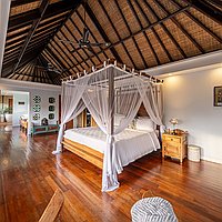 A timeless blend of traditional elegance and modern luxury in Kerobokan. Villas in Bali for Sale: Вилла в Керобокан, Бали за 1012 тыс. USD. Leasehold. Предварительный просмотр фото #10