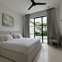 Sleek Modern Living with Serene Poolside near Bumbak. Villas in Bali for Sale: Villa in Kerobokan, Bali for 399 Thousands USD. Leasehold. Preview photo #8