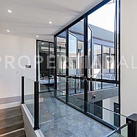 Modern Contemporary Villa In Kerobokan. Villas in Bali for Sale: Vila di Kerobokan, Bali untuk 285 Ribuan USD. Leasehold. Pratinjau foto #1