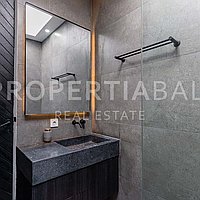 Modern Contemporary Villa In Kerobokan. Villas in Bali for Sale: Vila di Kerobokan, Bali untuk 285 Ribuan USD. Leasehold. Pratinjau foto #1