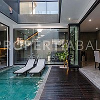 Modern Contemporary Villa In Kerobokan. Villas in Bali for Sale: Vila di Kerobokan, Bali untuk 285 Ribuan USD. Leasehold. Pratinjau foto #5