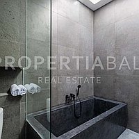 Contemporary Family Villa In Kerobokan. Villas in Bali for Sale: Vila di Kerobokan, Bali untuk 294 Ribuan USD. Leasehold. Pratinjau foto #10
